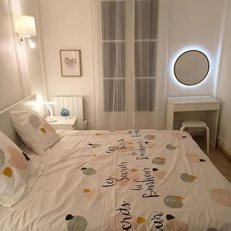 Aramis Colibri 72m2, Lit King-size, Baignoire Duo Non Professionnel Apartment Paris