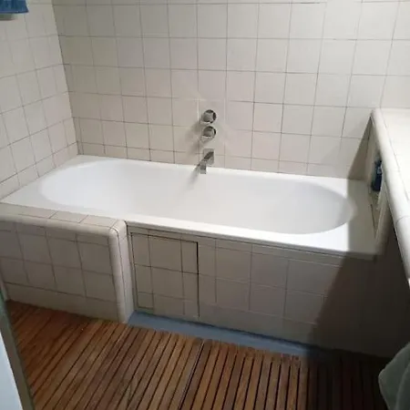 Aramis Colibri 72m2, Lit King-size, Baignoire Duo Non Professionnel Paris